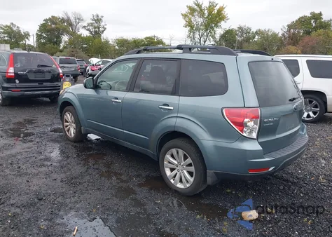 2011 Subaru Forester 2.5X Premium z USA, uszkodzony, nr VIN JF2SHADC9BH765581